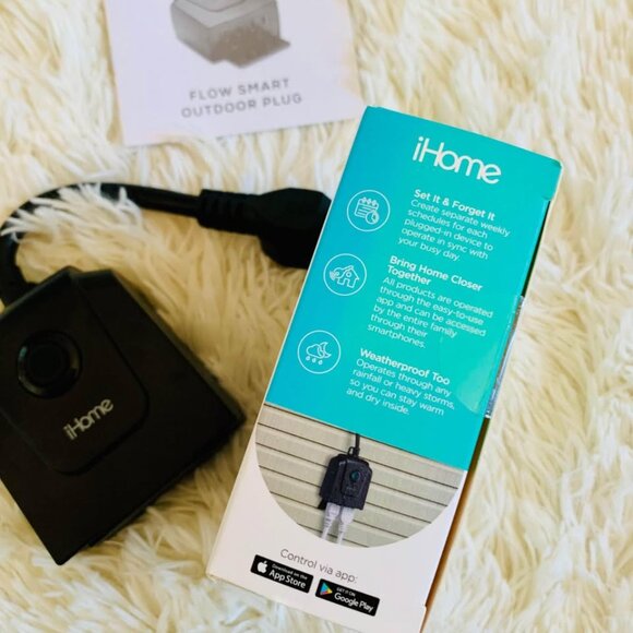 iHome Flow Smart Outdoor Weather Resistant Wi-Fi Plug 2 Smart Outlet - Picture 4 of 6